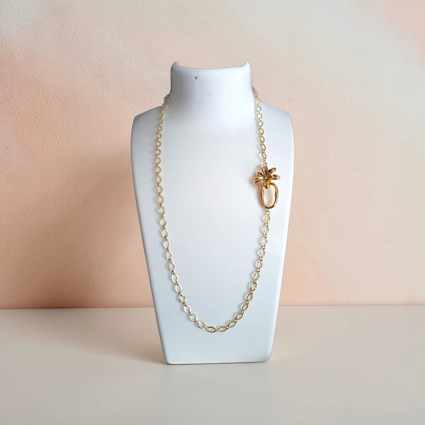 Collana con fiore oro - Petal Glow